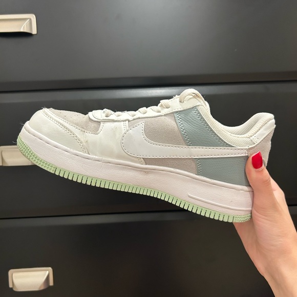 <<<<SOLD>>>> - Picture 4 of 5